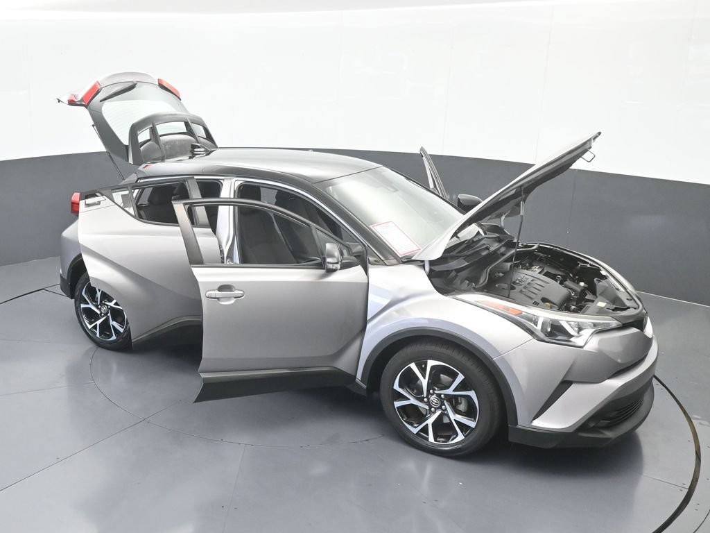 Used 2019 Toyota C-HR XLE FWD image 69