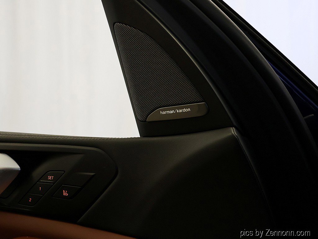 Certified 2025 BMW X5 M60i w/ Executive Package image 27