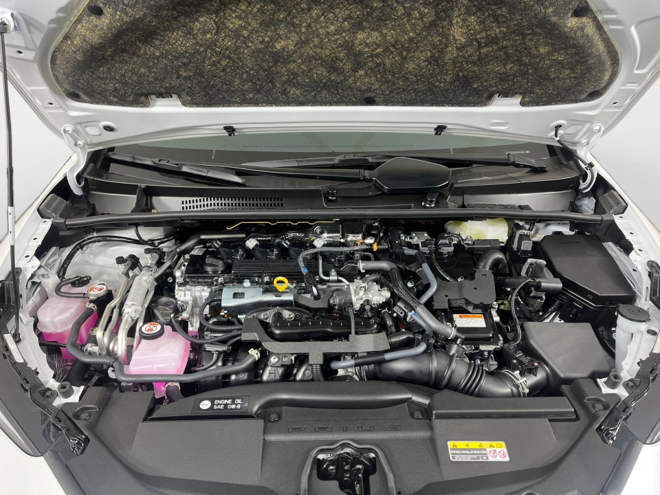 New 2026 Toyota Prius Plug-In Hybrid image 13