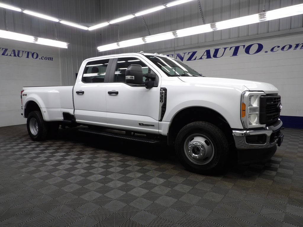 Used 2023 Ford F350 XL w/ 360-Degree Camera Package AWD/4WD image 3