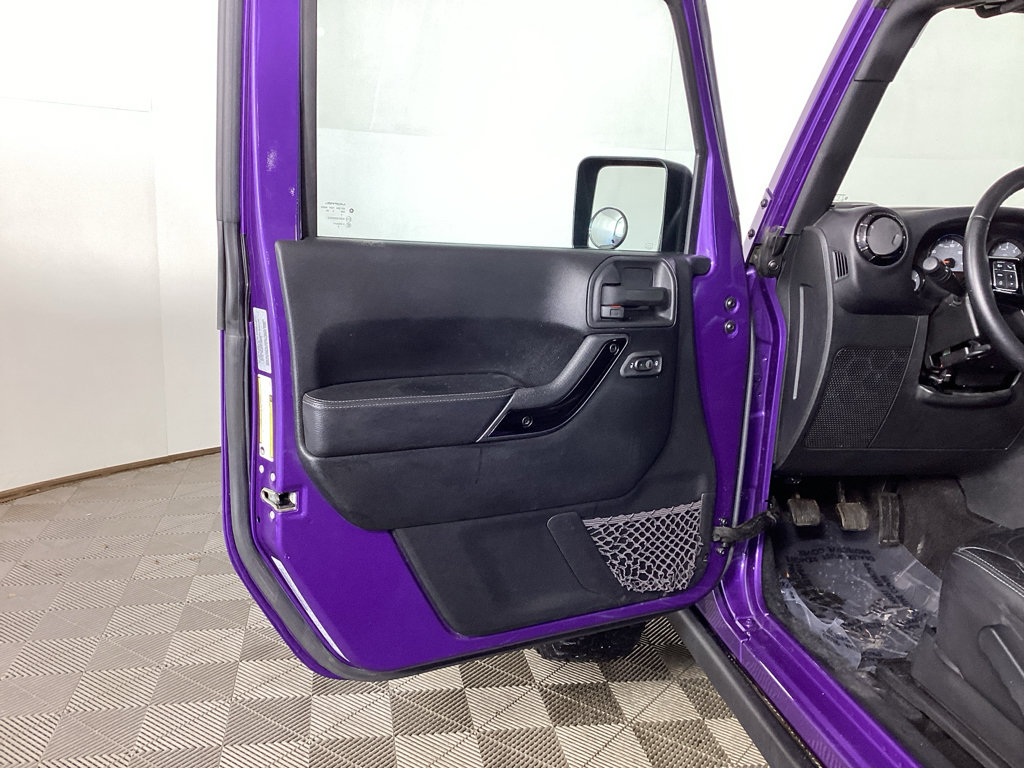 Used 2016 Jeep Wrangler Sahara AWD/4WD image 11