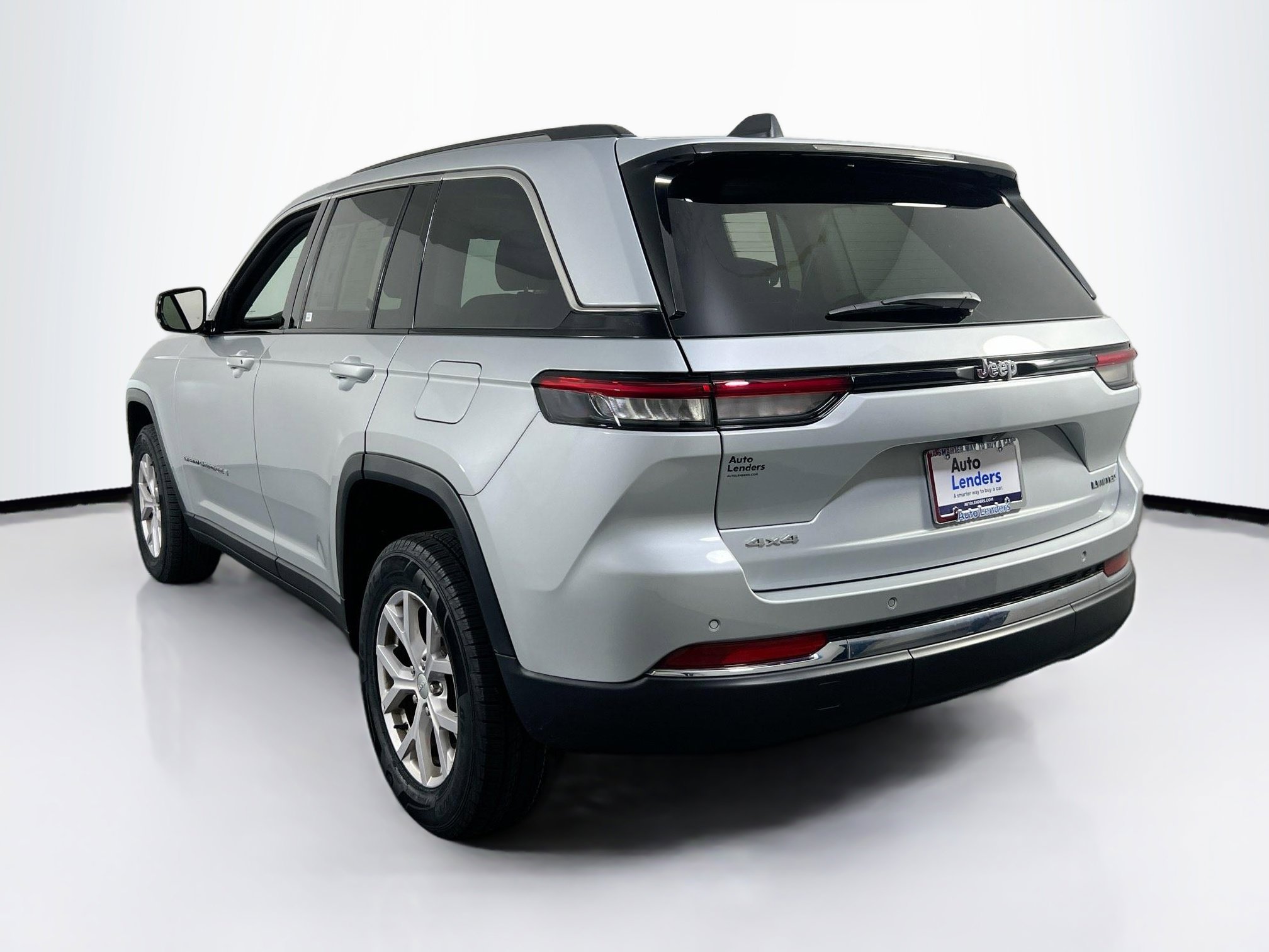 Used 2022 Jeep Grand Cherokee Limited image 7