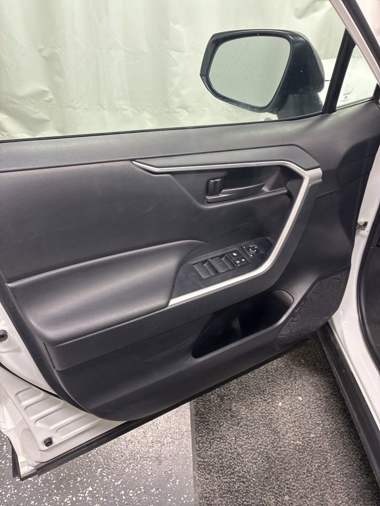 Used 2024 Toyota RAV4 LE image 11