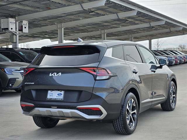 Used 2023 Kia Sportage EX image 4