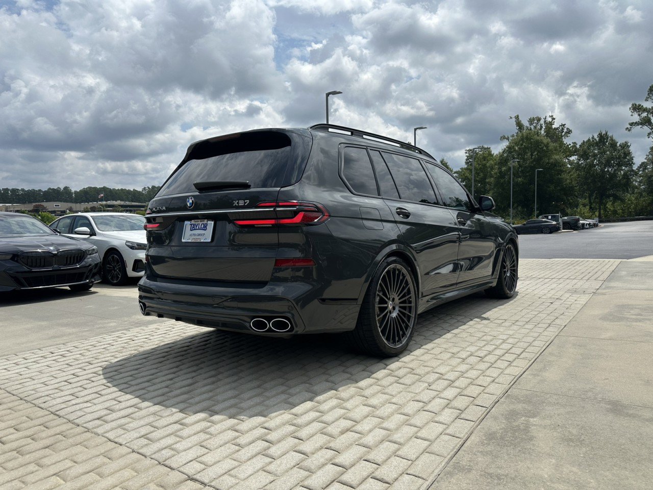 Used 2024 BMW ALPINA XB7 AWD/4WD image 17