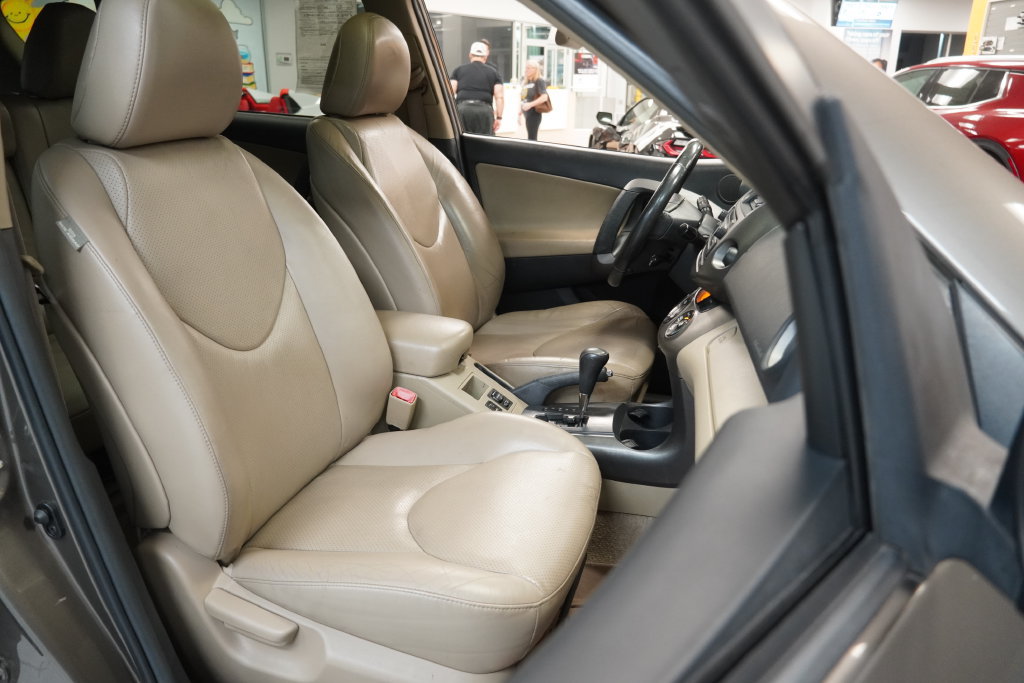Used 2012 Toyota RAV4 Limited w/ Premium Plus Value Pkg AWD/4WD image 35