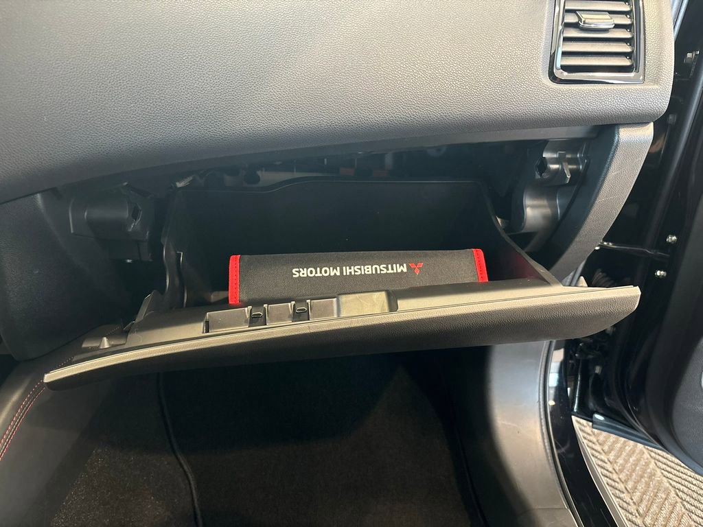 Used 2024 Mitsubishi Outlander Sport SE image 32