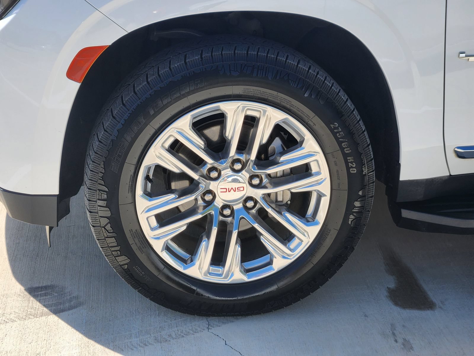 Certified 2023 GMC Yukon SLT RWD image 11
