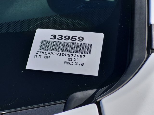 Certified 2024 Toyota RAV4 LE AWD/4WD image 18