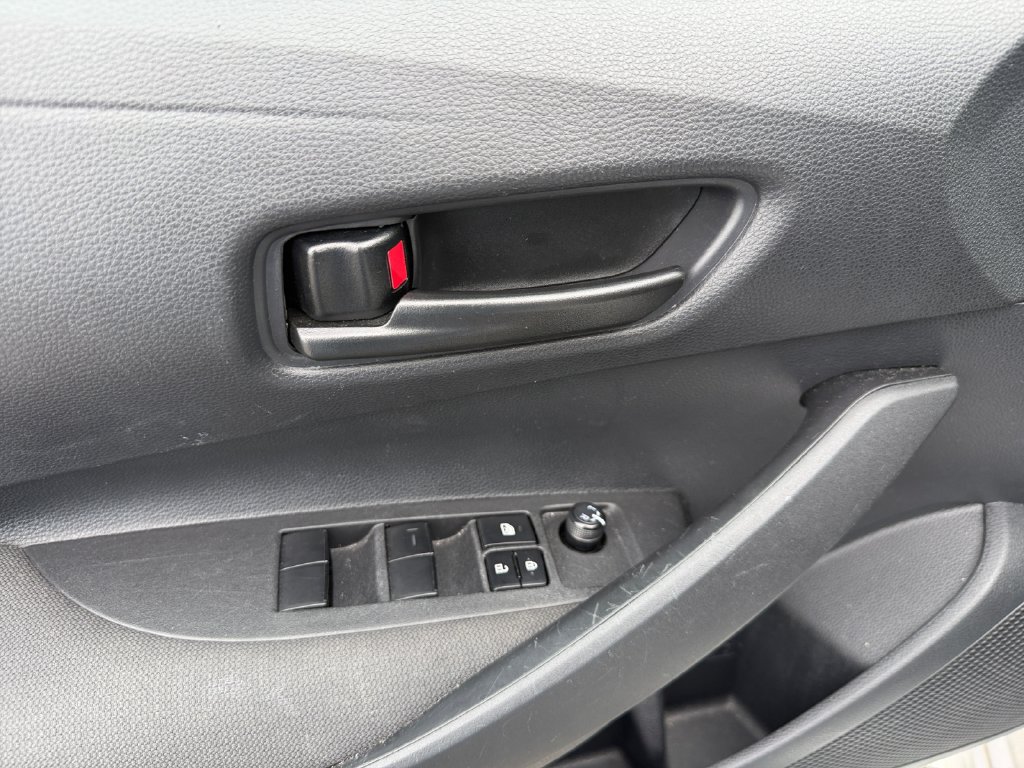 Used 2025 Toyota Corolla LE FWD image 20