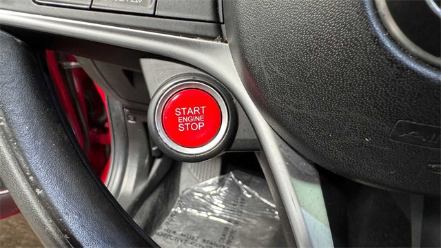 Used 2019 Alfa Romeo Giulia w/ Quick Order Package 22K Sport image 32