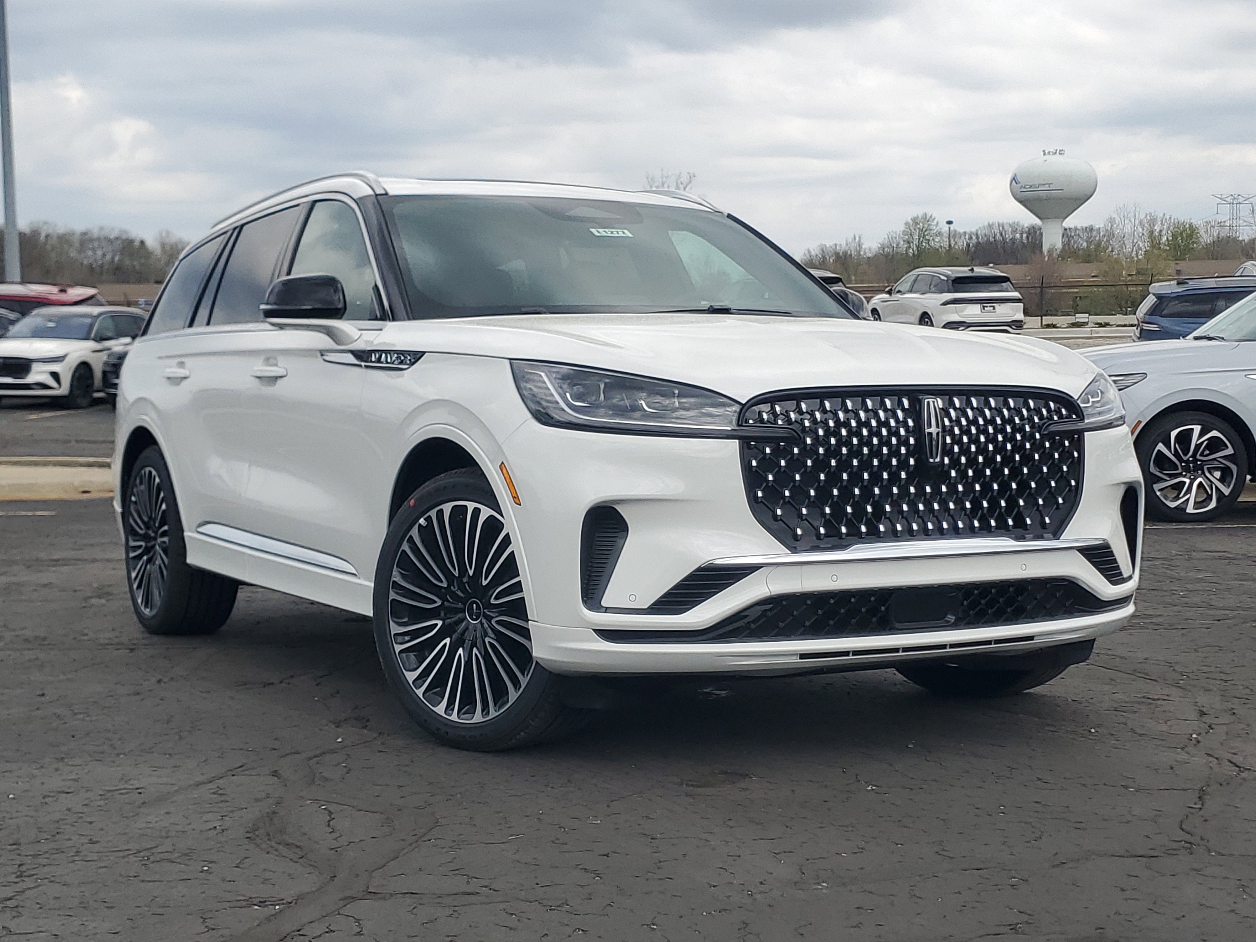 New 2026 Lincoln Aviator Black Label AWD/4WD image 1