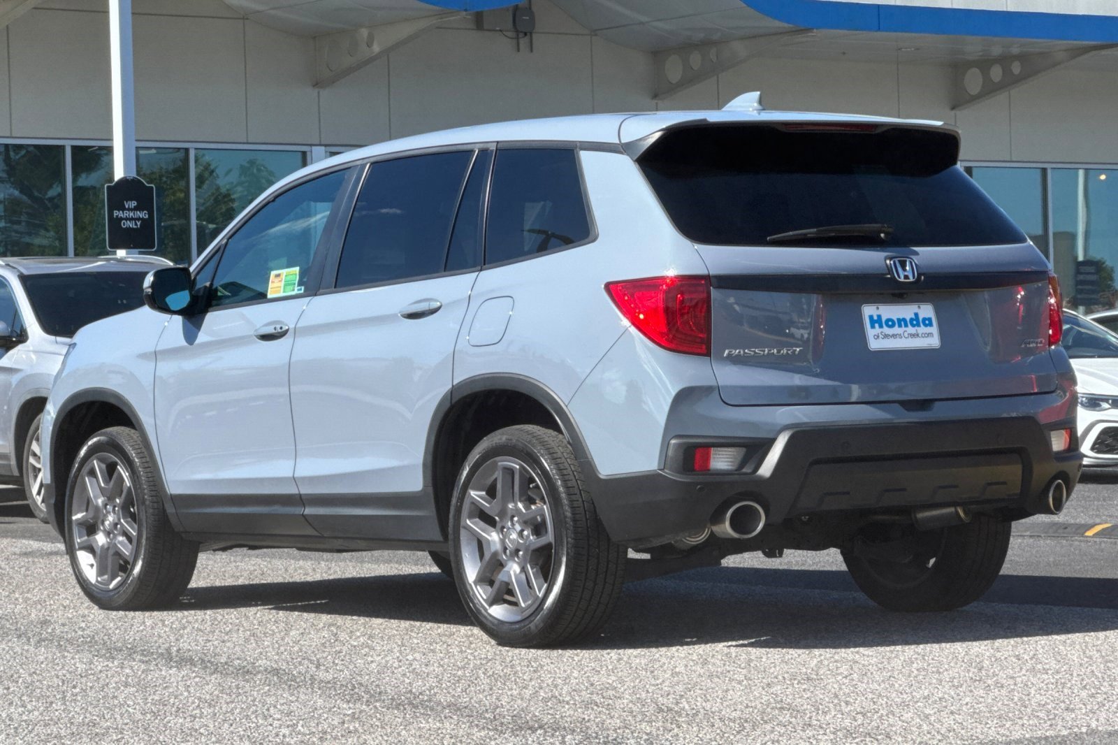 Used 2023 Honda Passport EX-L image 3