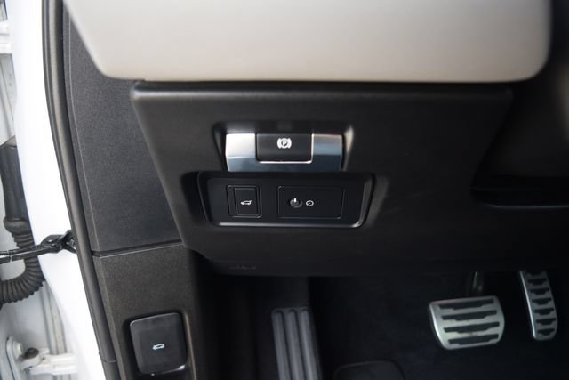 Used 2020 Land Rover Range Rover Evoque First Edition AWD/4WD image 7