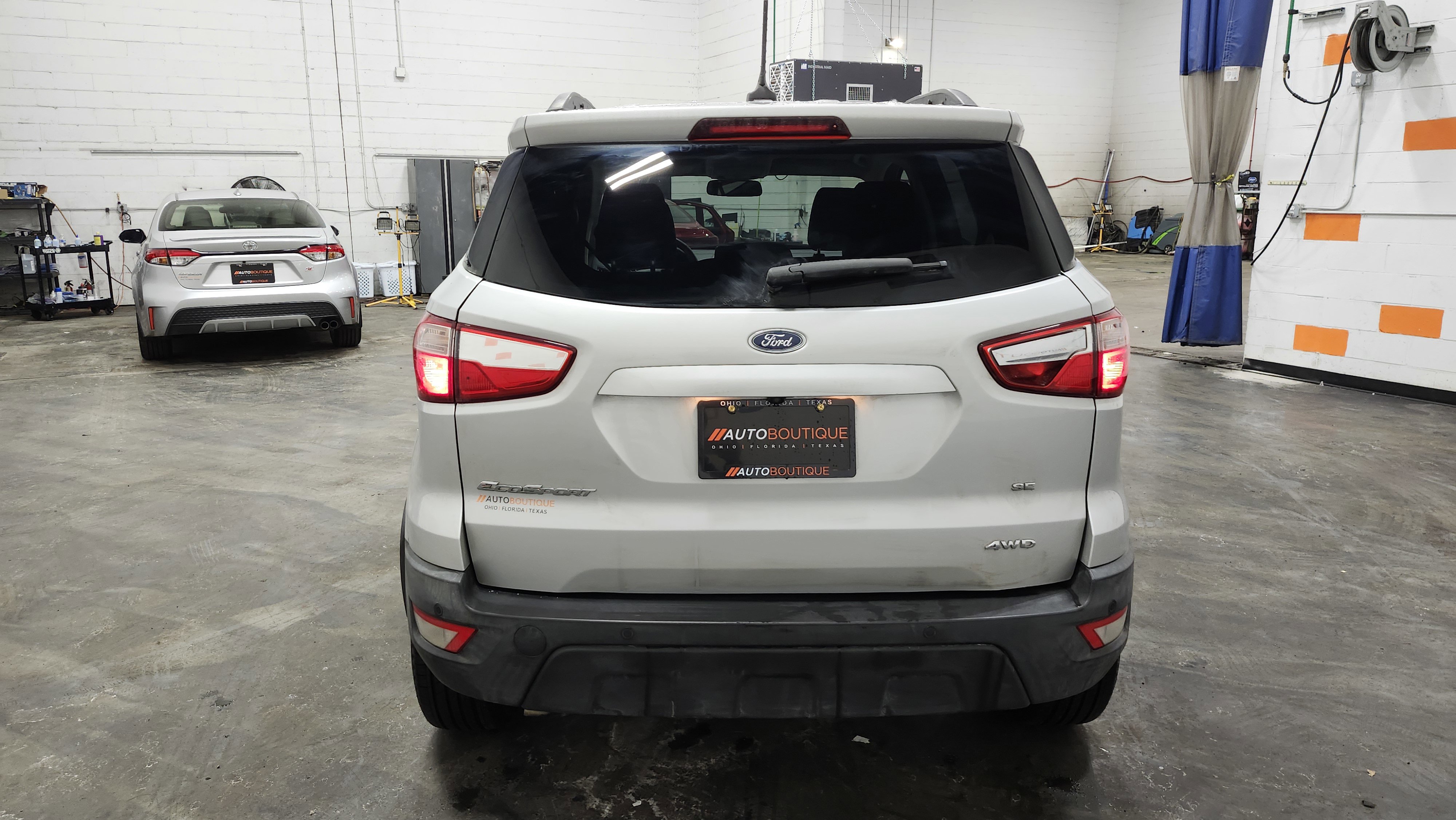 Used 2020 Ford EcoSport SE w/ SE Convenience Package image 15