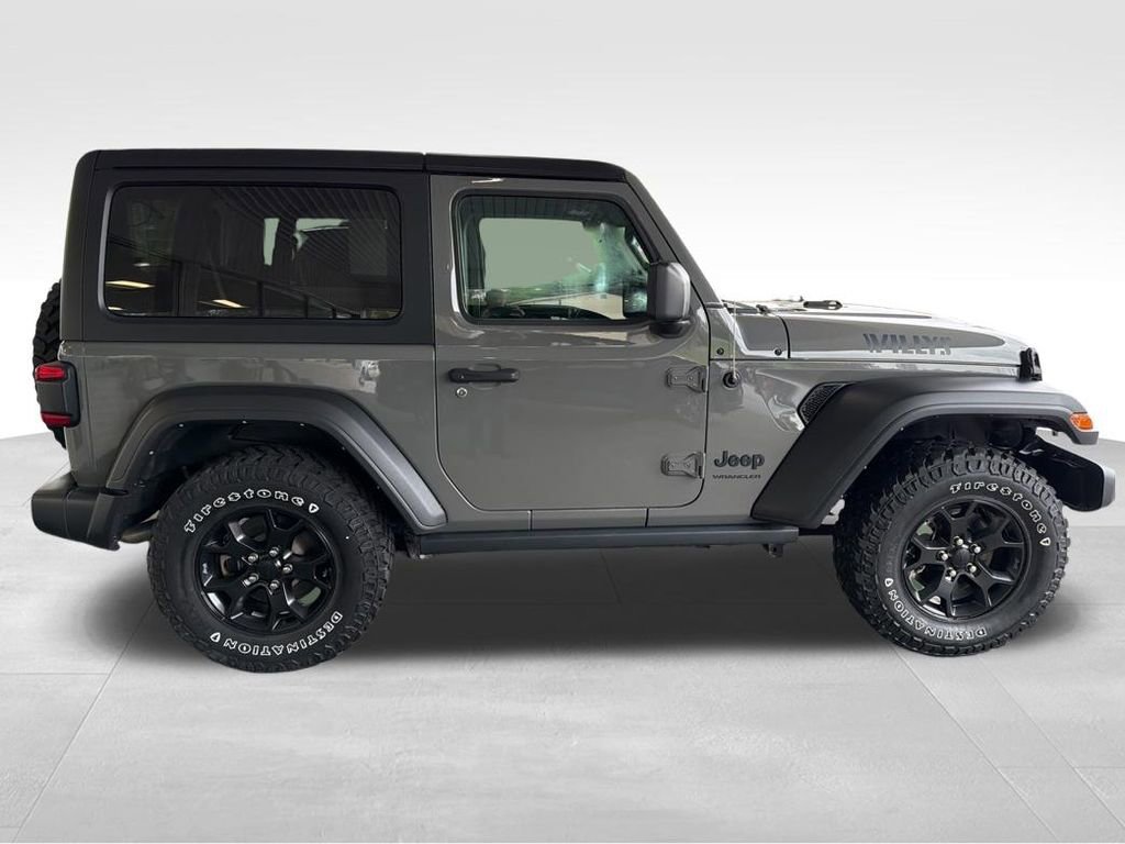 Used 2022 Jeep Wrangler Sport AWD/4WD image 6
