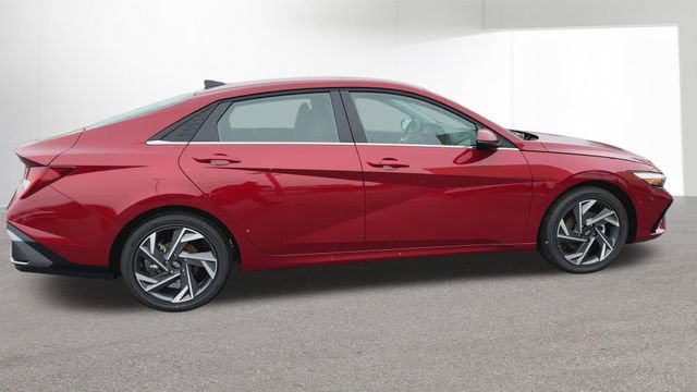 New 2026 Hyundai Elantra Limited image 10