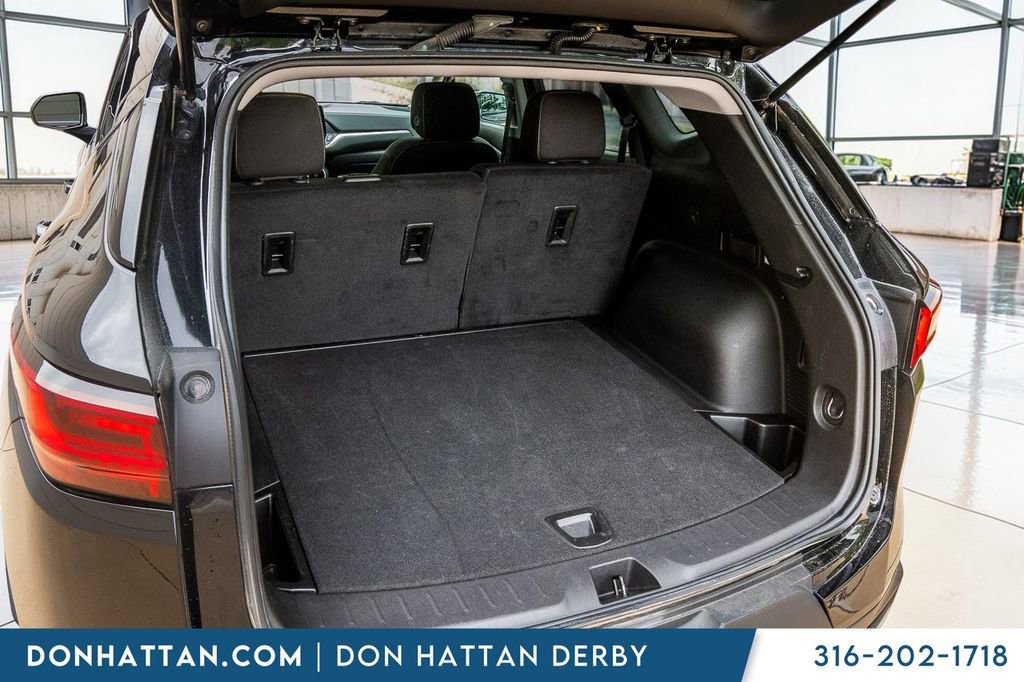 Used 2025 Chevrolet Blazer LT FWD image 30