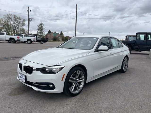 Used 2017 BMW 330i Sedan RWD image 3