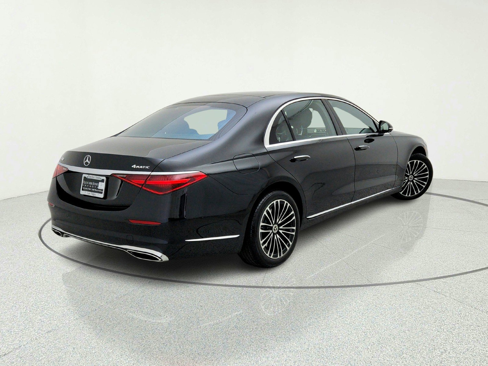 Certified 2026 Mercedes-Benz S 500 4MATIC image 9