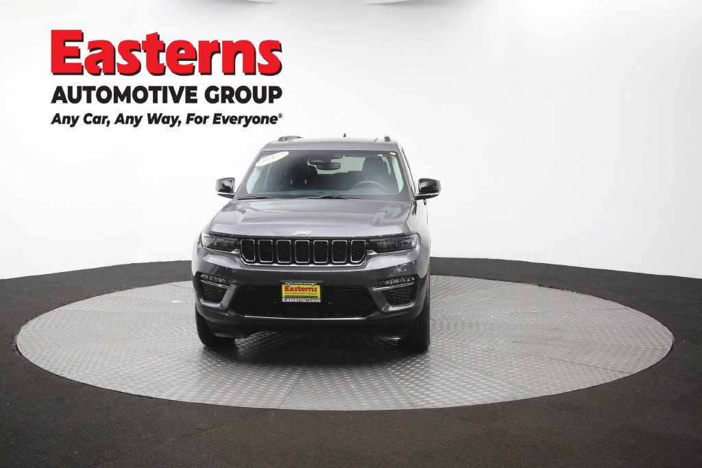 Used 2023 Jeep Grand Cherokee Limited AWD/4WD image 58