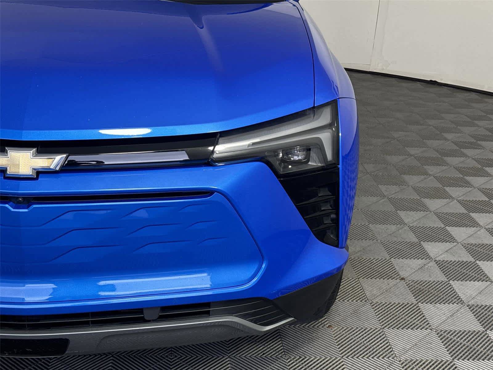 Used 2024 Chevrolet Blazer EV LT image 9