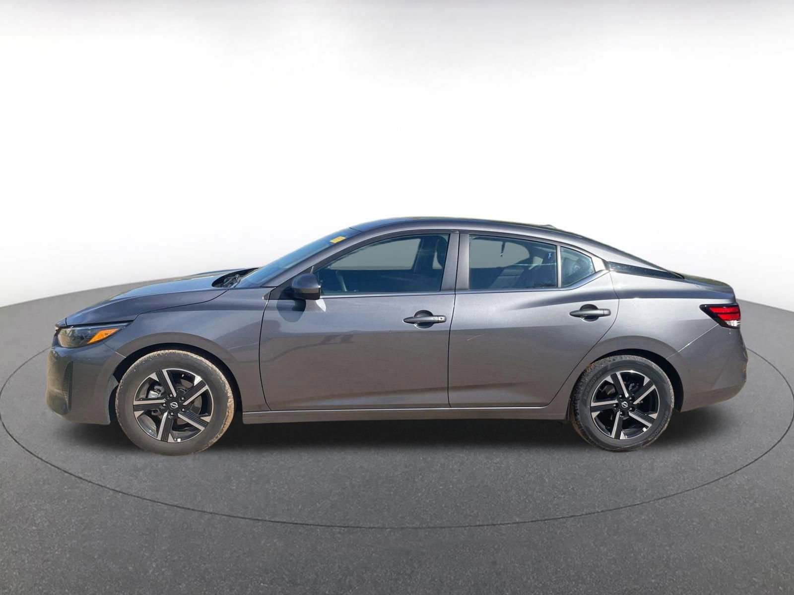 Used 2025 Nissan Sentra SV image 9