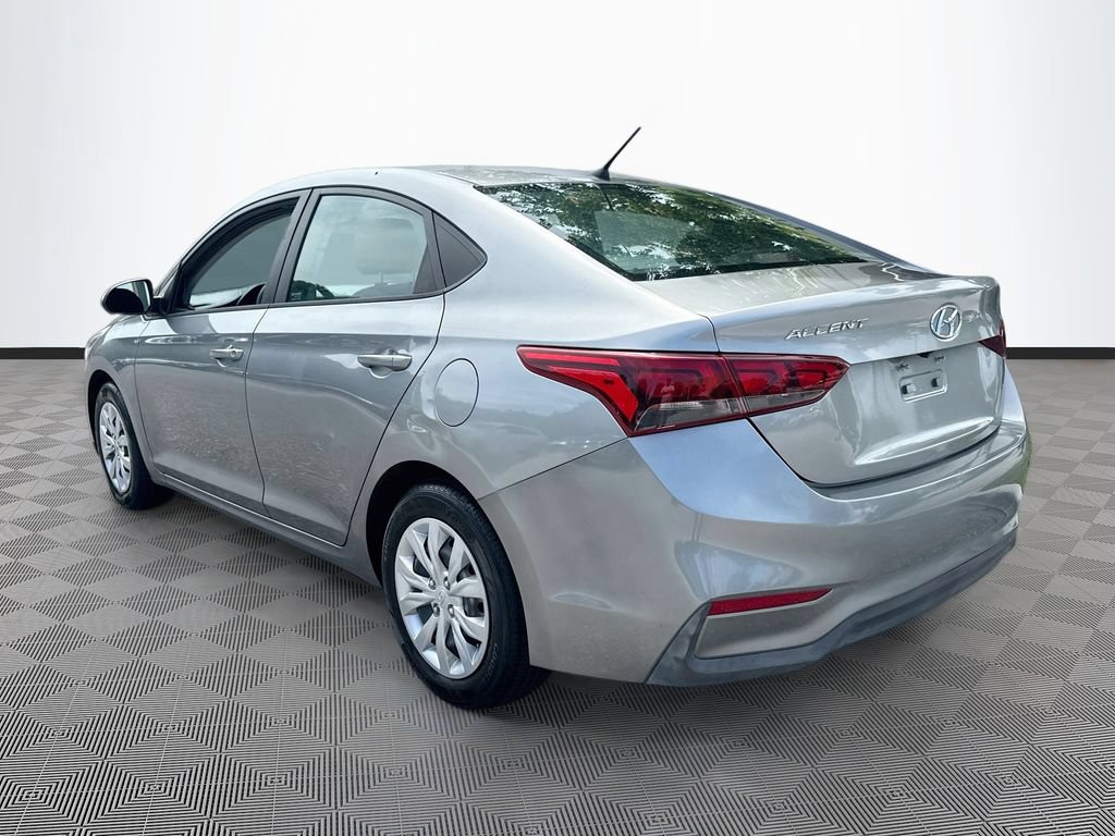 Used 2021 Hyundai Accent SE FWD image 8