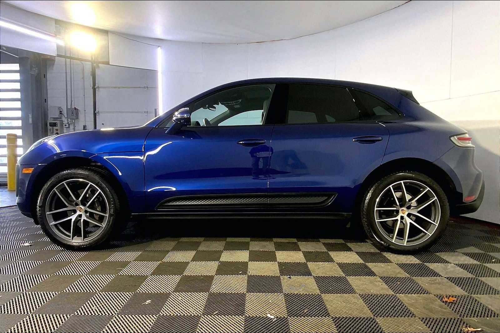 Certified 2024 Porsche Macan AWD/4WD video 2