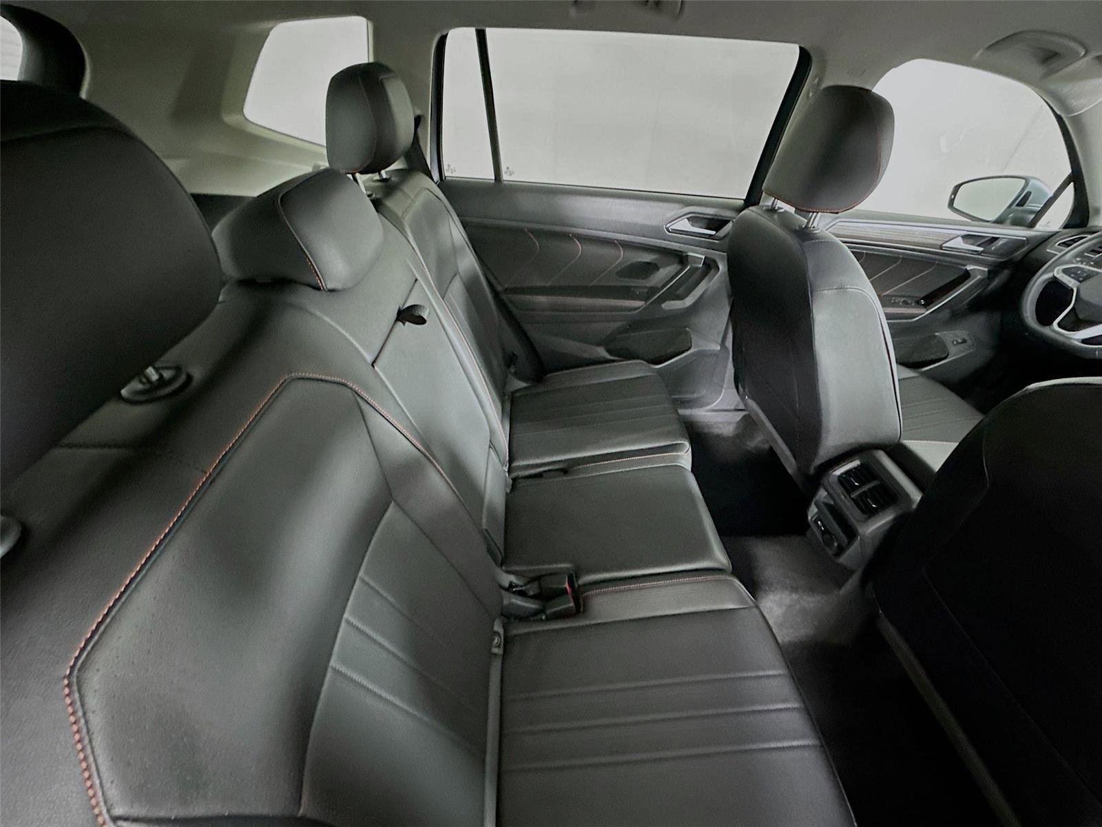 Used 2024 Volkswagen Tiguan Wolfsburg Edition image 24