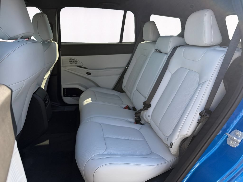 New 2026 Jeep Cherokee Limited AWD/4WD image 13