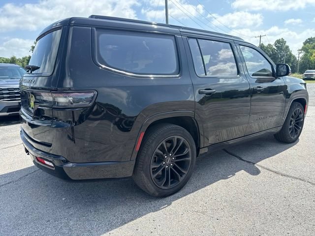 Used 2023 Jeep Grand Wagoneer Series III w/ Rear Seat Video Group 1 AWD/4WD image 2