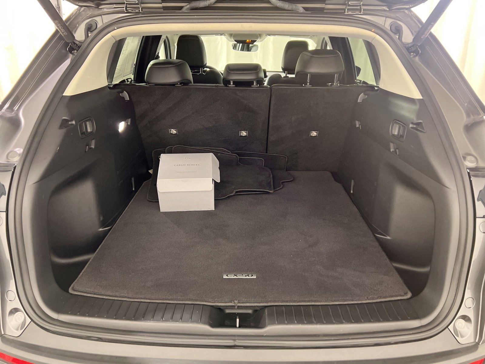 Used 2023 MAZDA CX-50 2.5 S w/ Cargo Package image 26