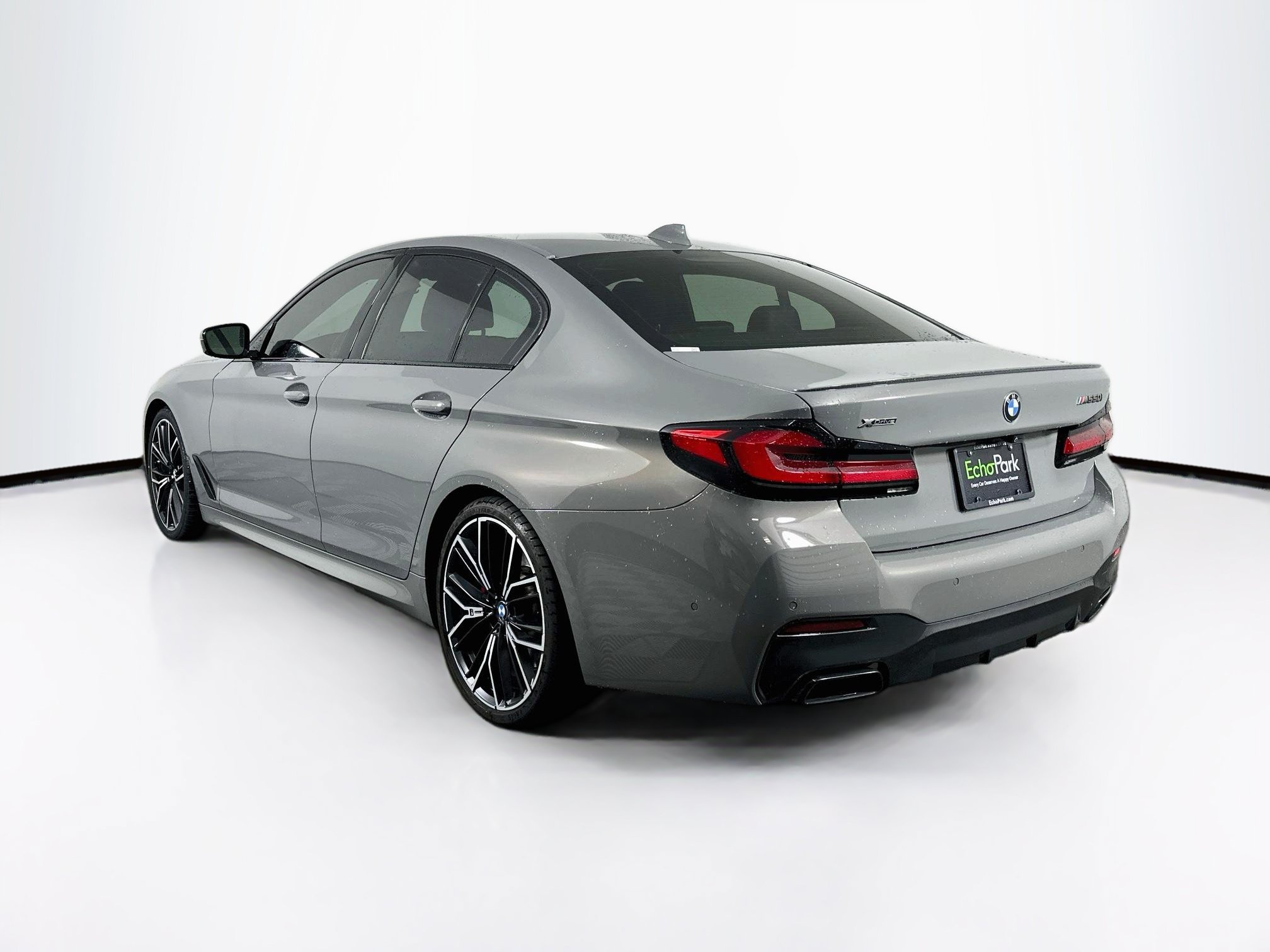 Used 2022 BMW M550i xDrive AWD/4WD image 5