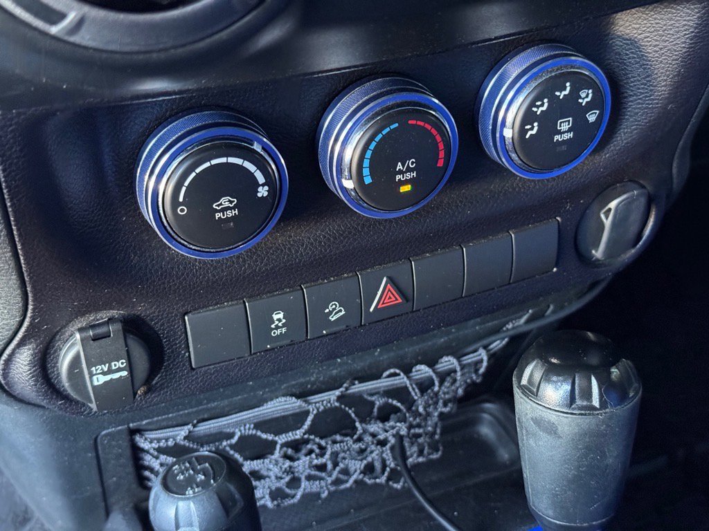 Used 2016 Jeep Wrangler Sport image 13