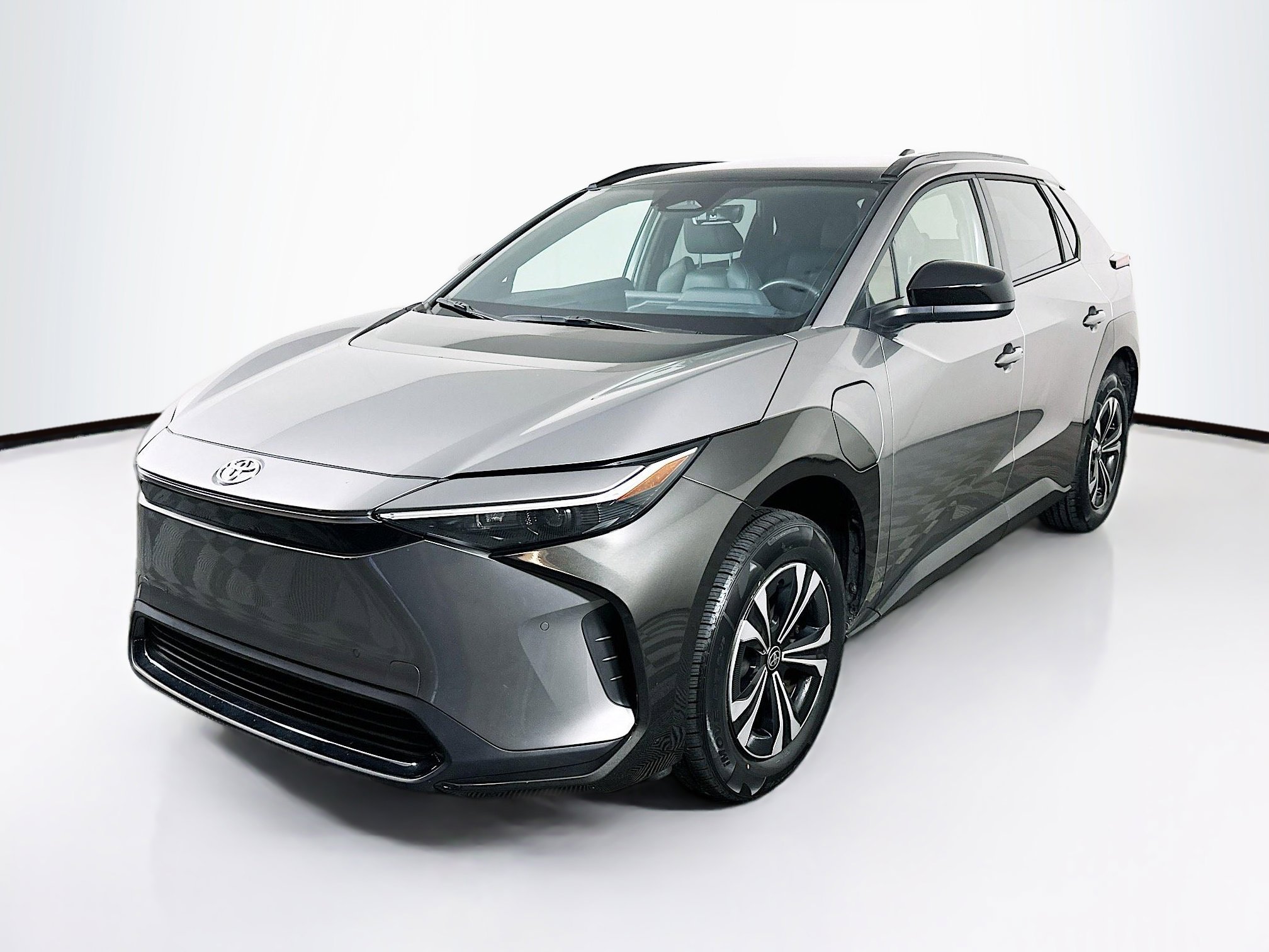 Used 2024 Toyota bZ4X AWD w/ Weather Package image 3