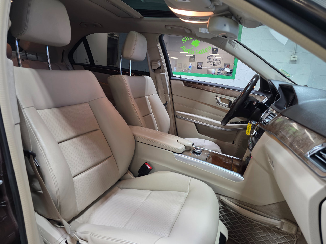 Used 2016 Mercedes-Benz E 350 4dr Sdn E 350 Sport RWD image 23