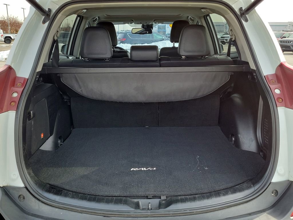 Used 2015 Toyota RAV4 Limited image 8