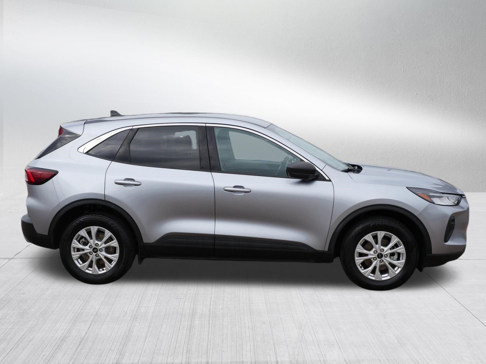 Used 2024 Ford Escape Active AWD/4WD image 8