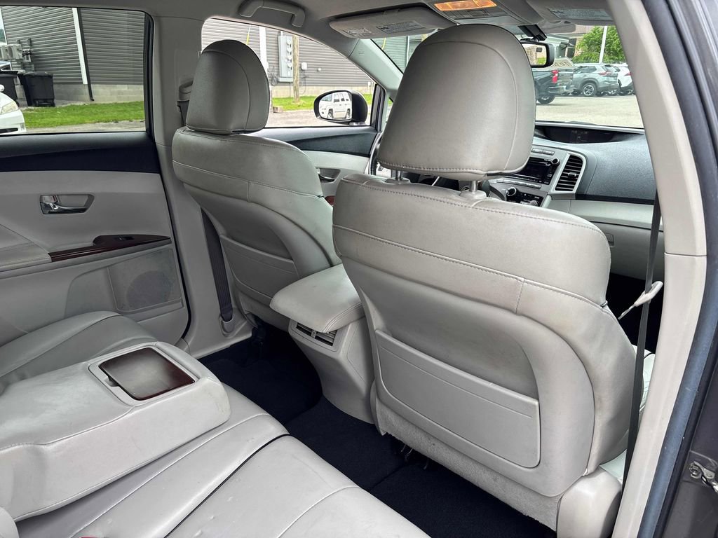 Used 2012 Toyota Venza XLE AWD/4WD image 29