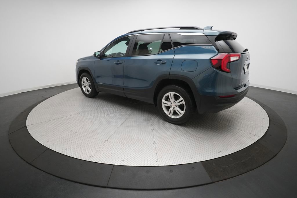 Used 2024 GMC Terrain SLE w/ Driver Convenience Package image 32
