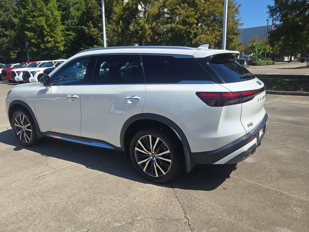 Used 2023 INFINITI QX60 Sensory w/ Vision Package image 3