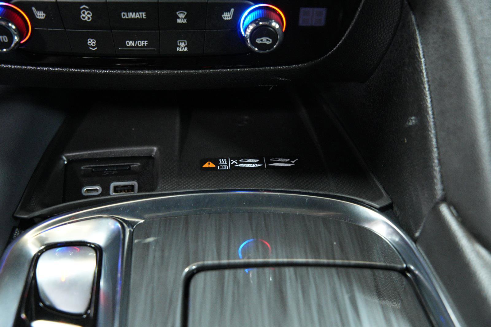 Used 2024 Buick Enclave Essence w/ Experience Buick Package image 42