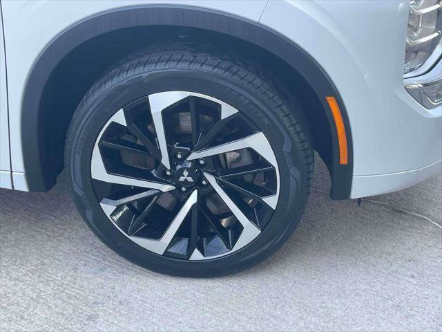 Used 2022 Mitsubishi Outlander SEL image 8