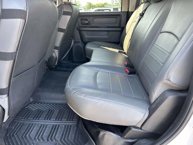 Used 2018 RAM 3500 Tradesman w/ Chrome Appearance Group RWD image 11