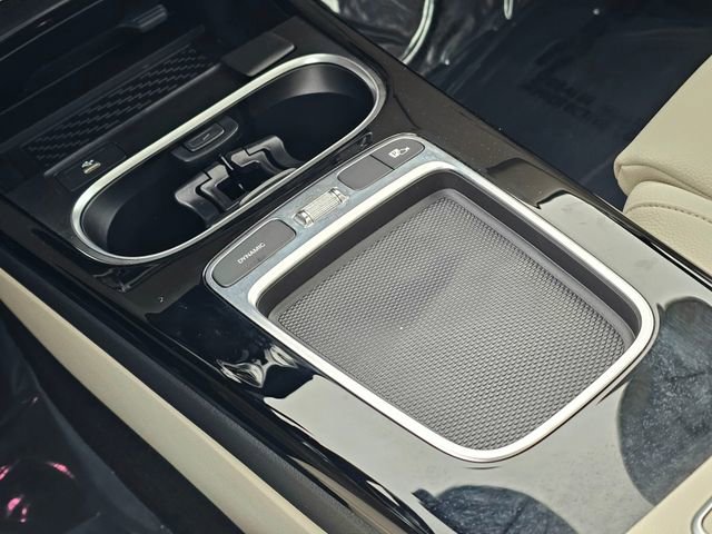 Certified 2025 Mercedes-Benz CLA 250 4MATIC image 37