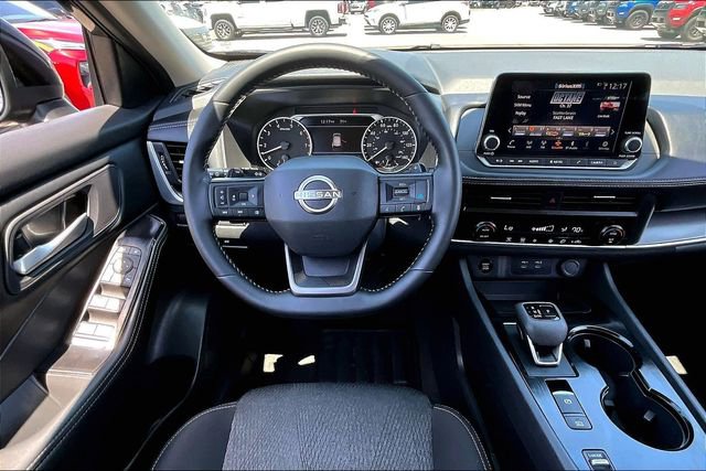 Certified 2026 Nissan Rogue SV FWD image 8