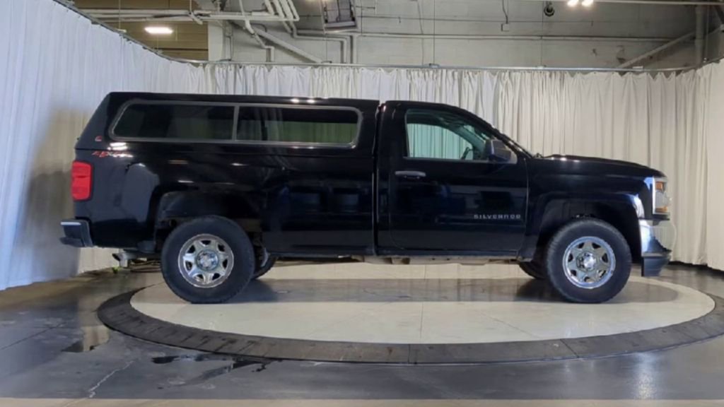 Used 2018 Chevrolet Silverado 1500 LS w/ Trailering Package AWD/4WD image 11