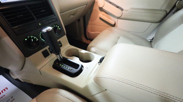 Used 2007 Ford Explorer Sport Trac Limited RWD image 16