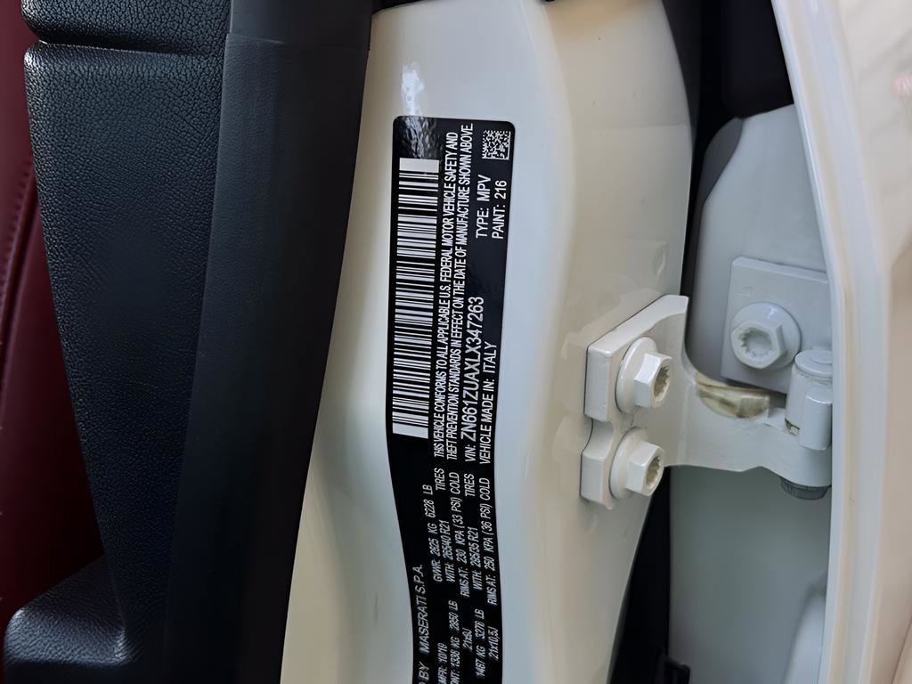 Used 2020 Maserati Levante GTS image 33